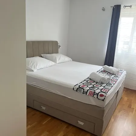 Karlo Apartament *