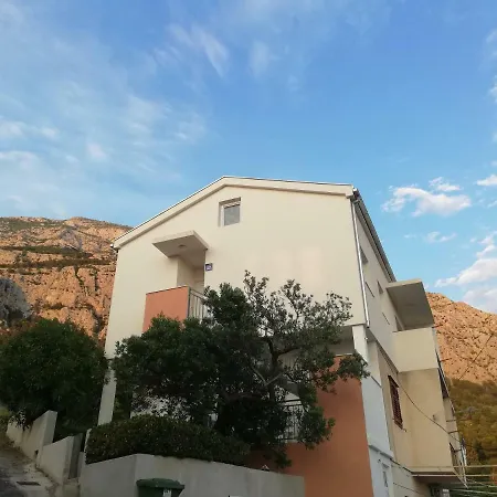 Karlo Apartman Makarska