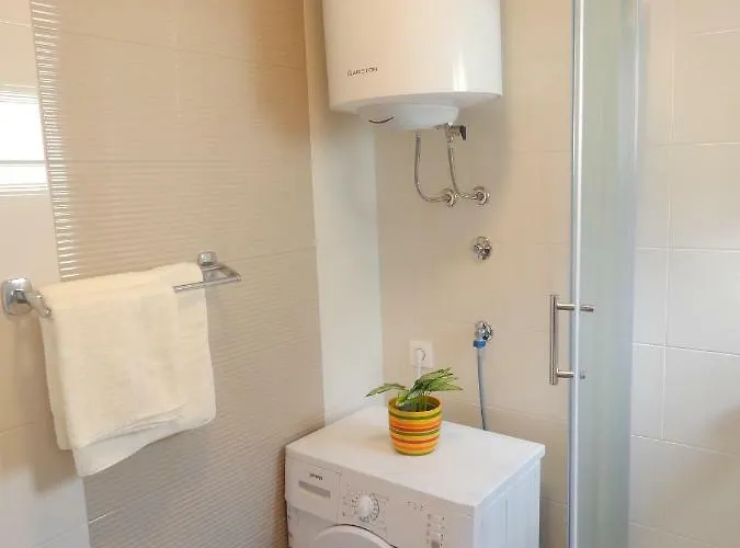 Apartment Karlo Makarska