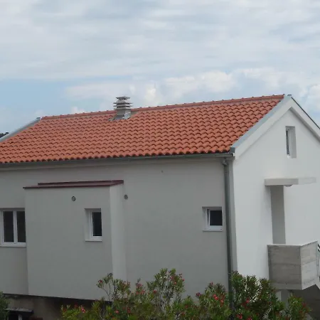 Karlo Макарска